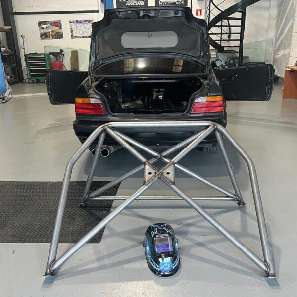 Instalacion-Arco-trasero-BMW-E36